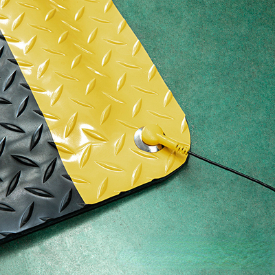 3 Lapisan Lantai Hitam Dan Kuning ESD Anti Fatigue Mat Professional
